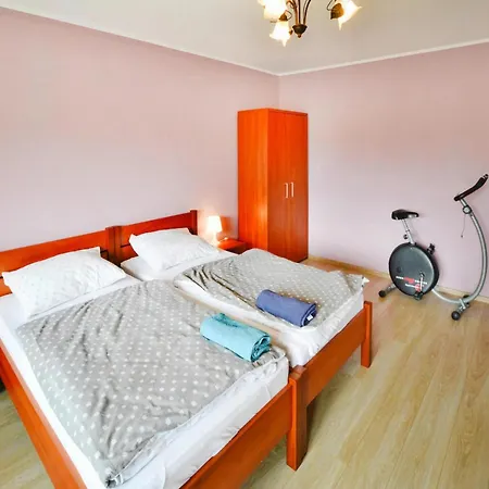 펜션 Large Home, Private Garden